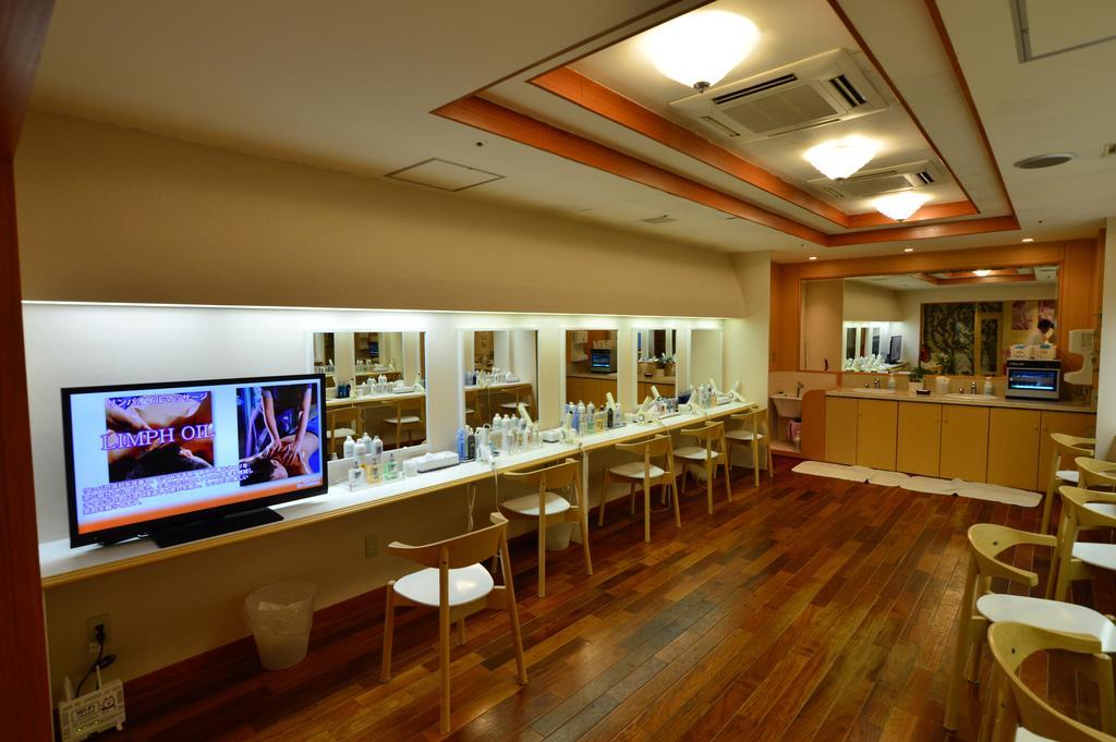 Capsule Inn Ōsaka Eksteriør bilde