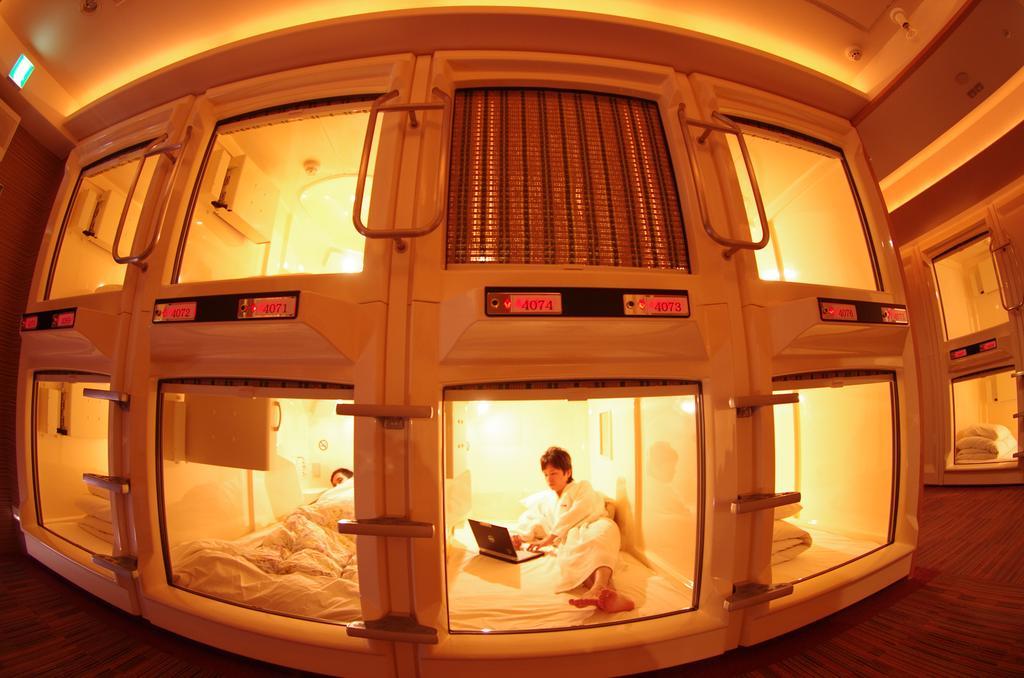 Capsule Inn Ōsaka Eksteriør bilde