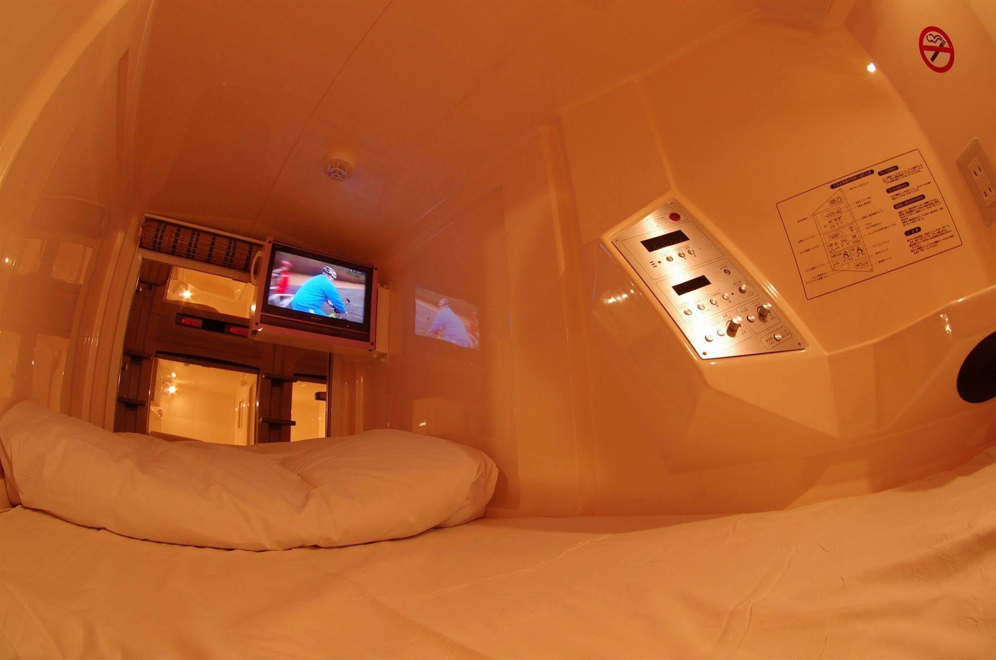 Capsule Inn Ōsaka Eksteriør bilde